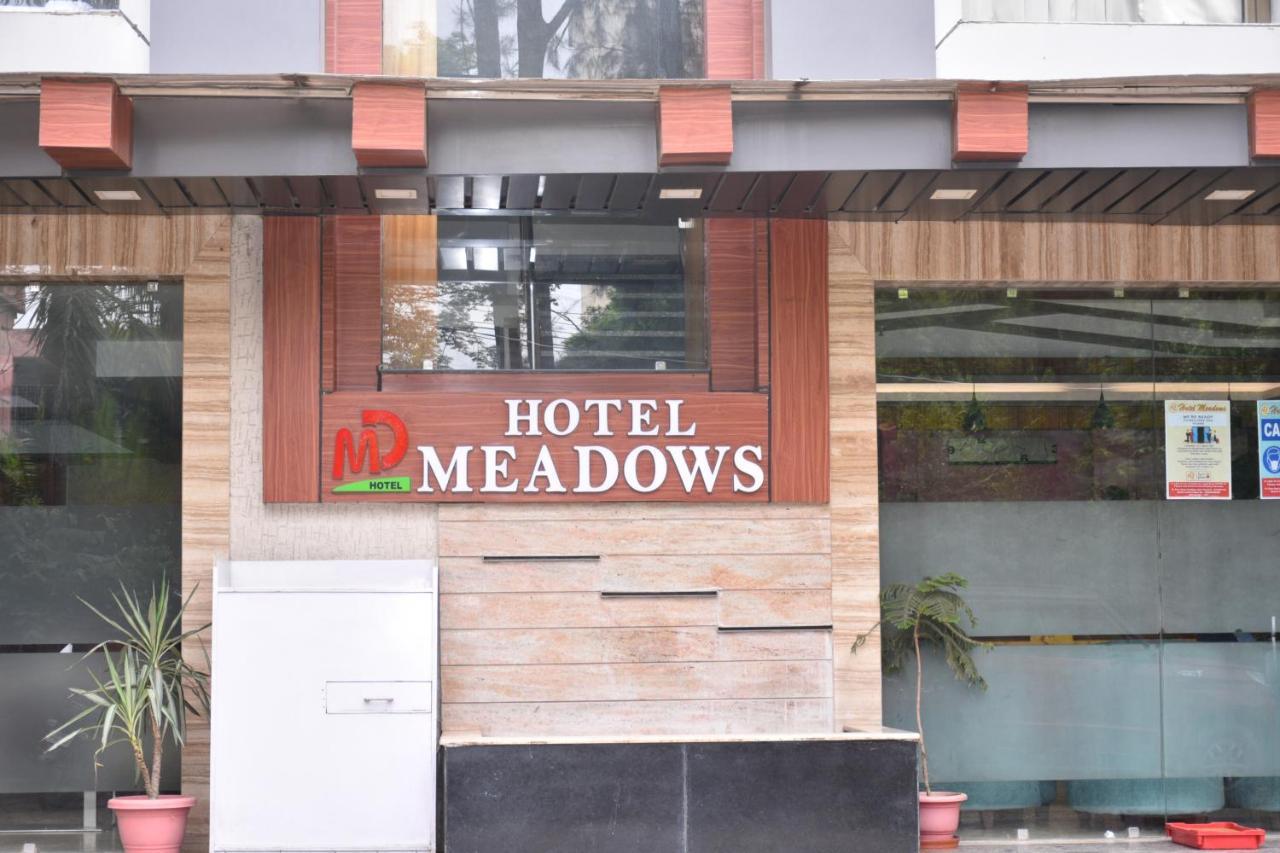 Hotel Meadows Varanasi Luaran gambar