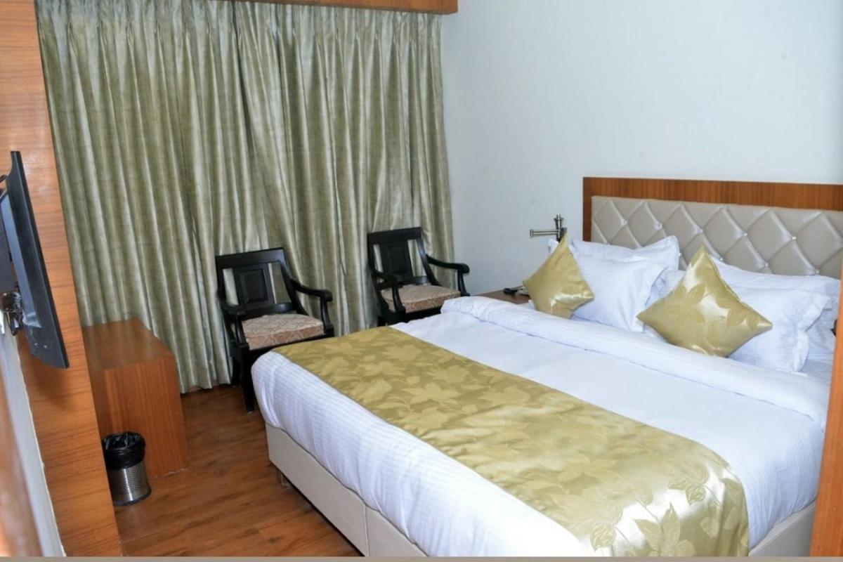 Hotel Meadows Varanasi Luaran gambar