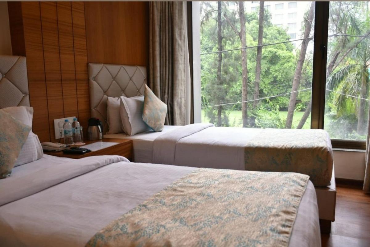 Hotel Meadows Varanasi Luaran gambar