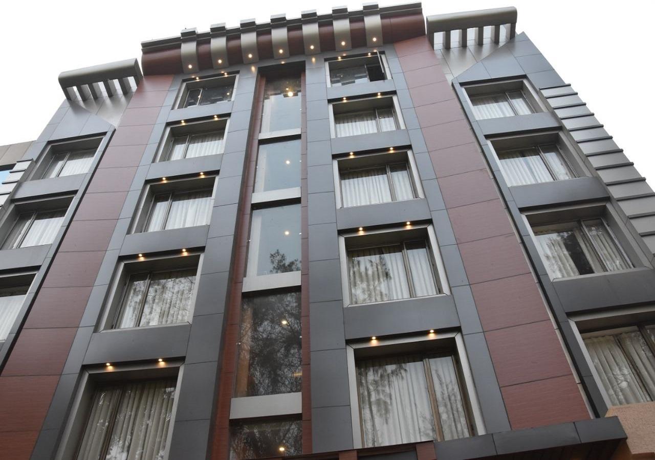 Hotel Meadows Varanasi Luaran gambar